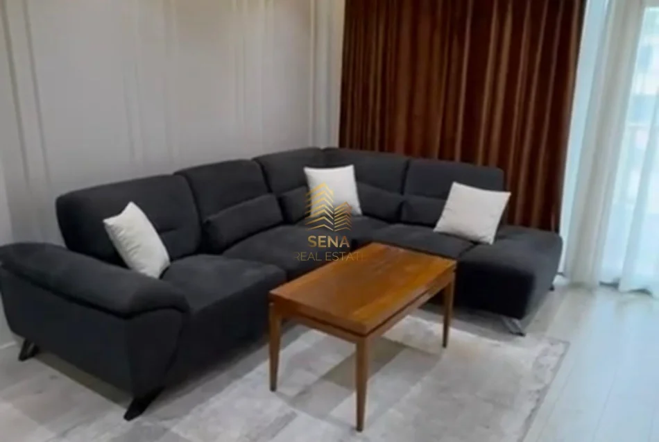 Tirane, jepet me qera apartament 1+1+Ballkon Kati 9, 75 m² 650 € (Astiri, prane Hotel Grand)