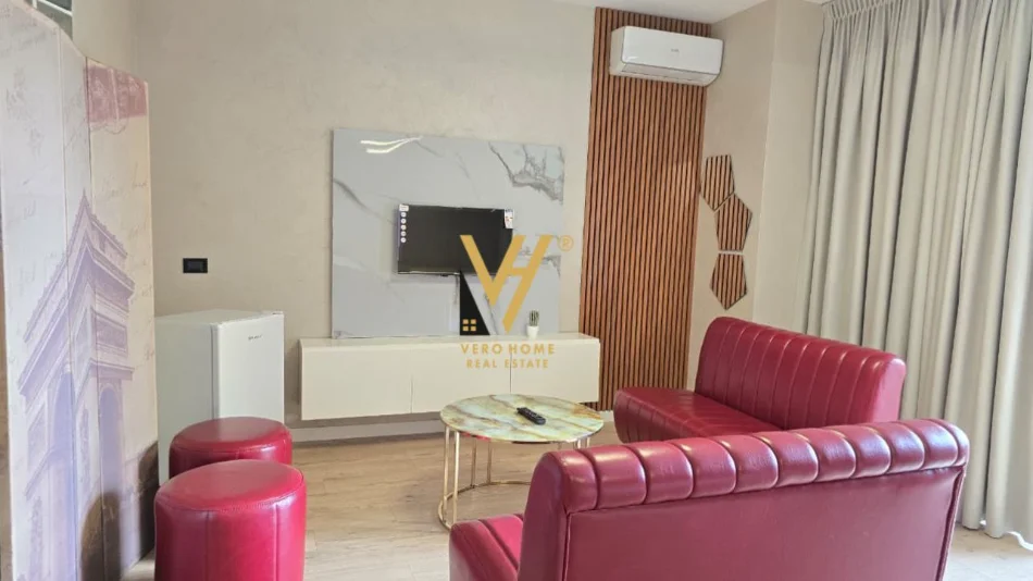 Tirane, jepet me qera apartament 2+1+Ballkon Kati 4, 100 m² 1.500 € (QENDER)