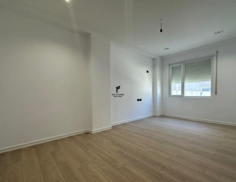 Tirane, shitet apartament 2+1 Kati 3, 109 m² 130.000 € (FRESKU)