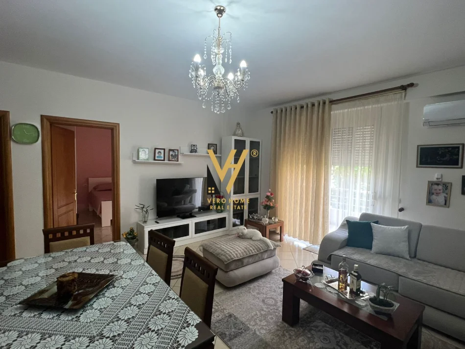 Vlore, shitet apartament 2+1+Ballkon Kati 3, 232 m² 30.000 € (SKELE, VLORE)