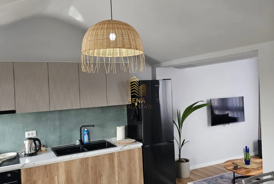 Tirane, jepet me qera apartament 1+1 Kati 6, 60 m² 450 € (Ali Demi)