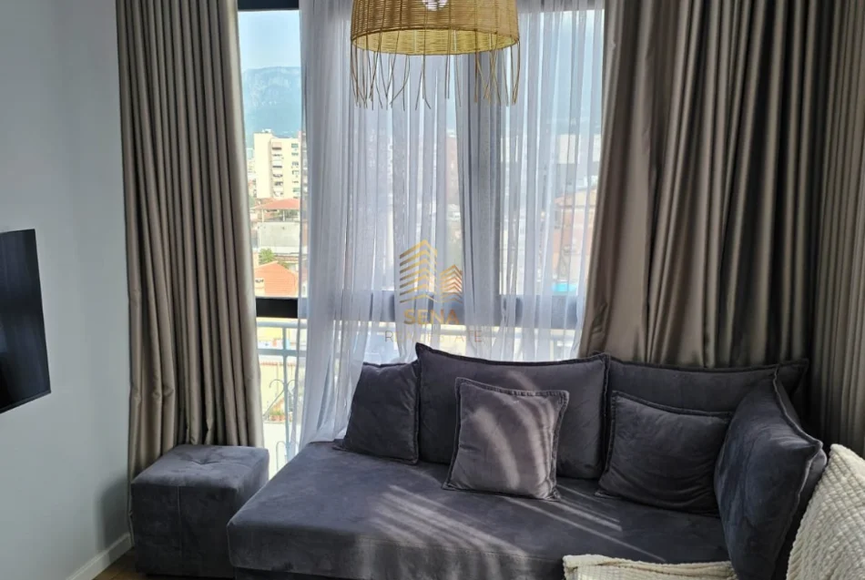 Tirane, jepet me qera apartament 1+1 Kati 6, 60 m² 450 € (Ali Demi)