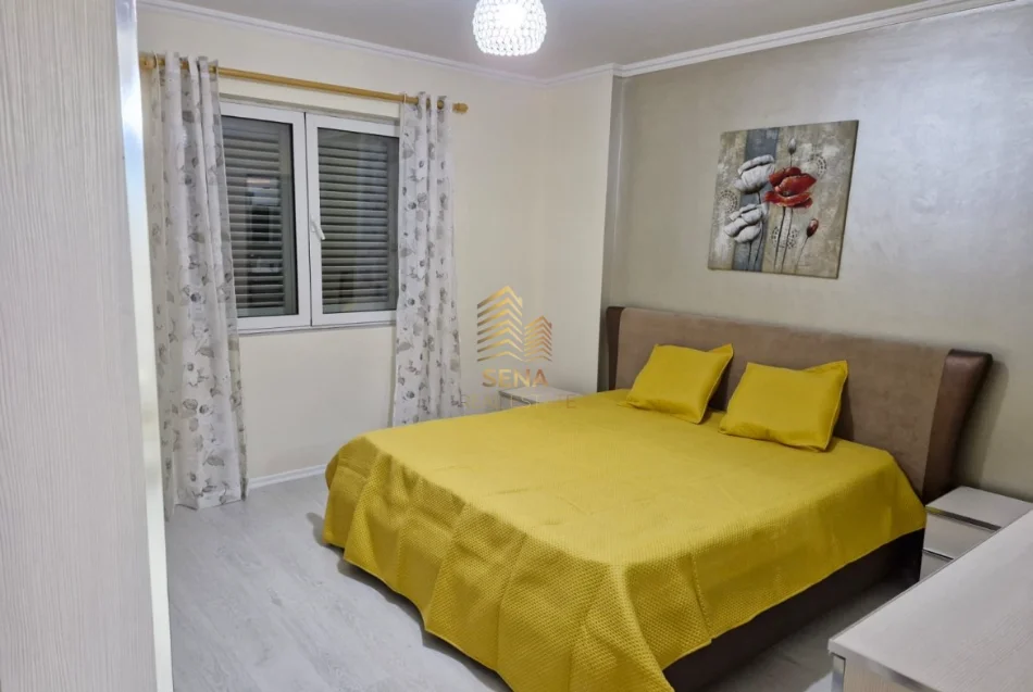 Tirane, shitet apartament 3+1+Ballkon Kati 4, 126 m² 219.000 € (Porcelan)