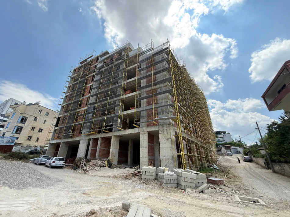 Tirane, shitet apartament 2+1 Kati 4, 110 m² 150.000 € (Ali Dem)