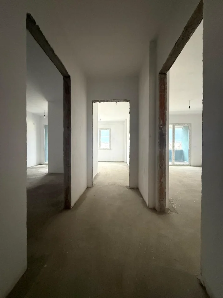 Tirane, shitet apartament 2+1+Aneks+Ballkon Kati 9, 111 m² 215.000 € 