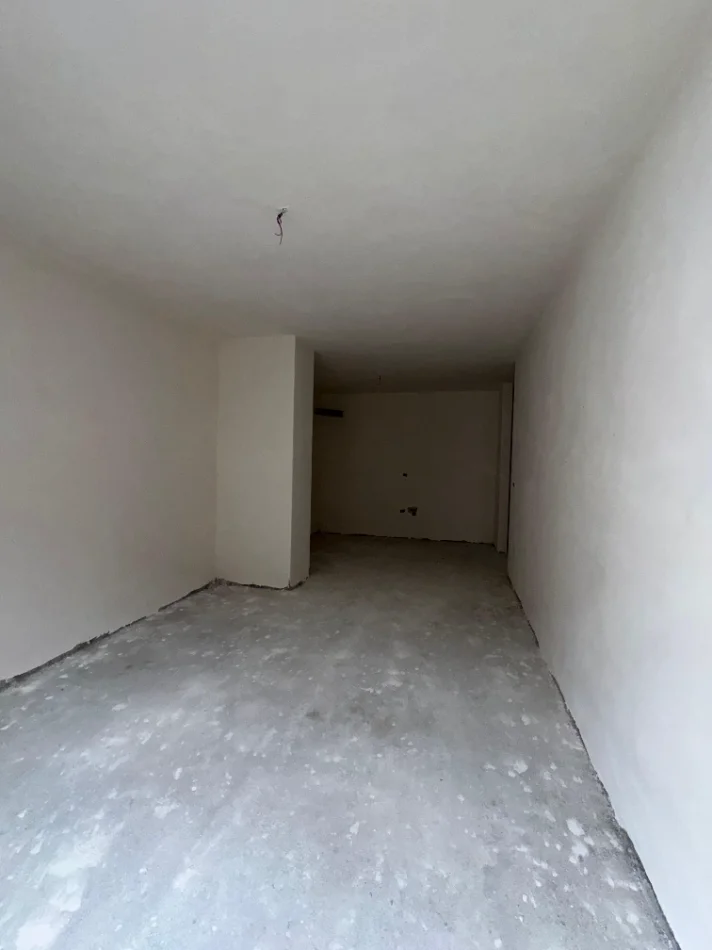 Tirane, shitet apartament 1+1 Kati 1, 74 m² 130.000 € (FUSHA E AVIACIONIT)