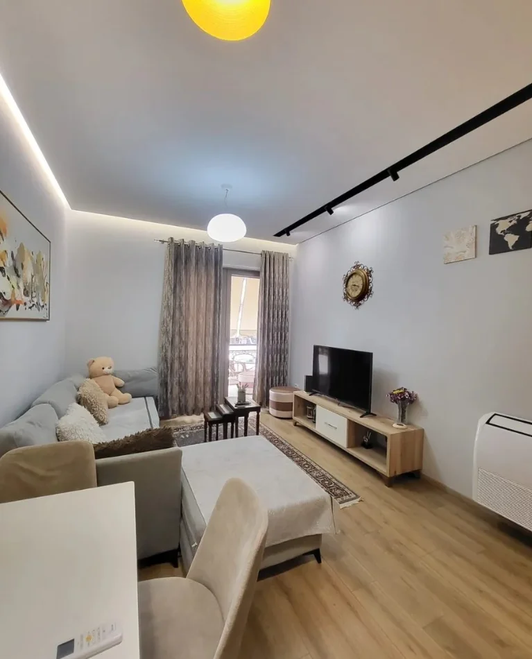 Tirane, shitet apartament 1+1+Aneks+Ballkon Kati 4, 76 m² 240.000 € 