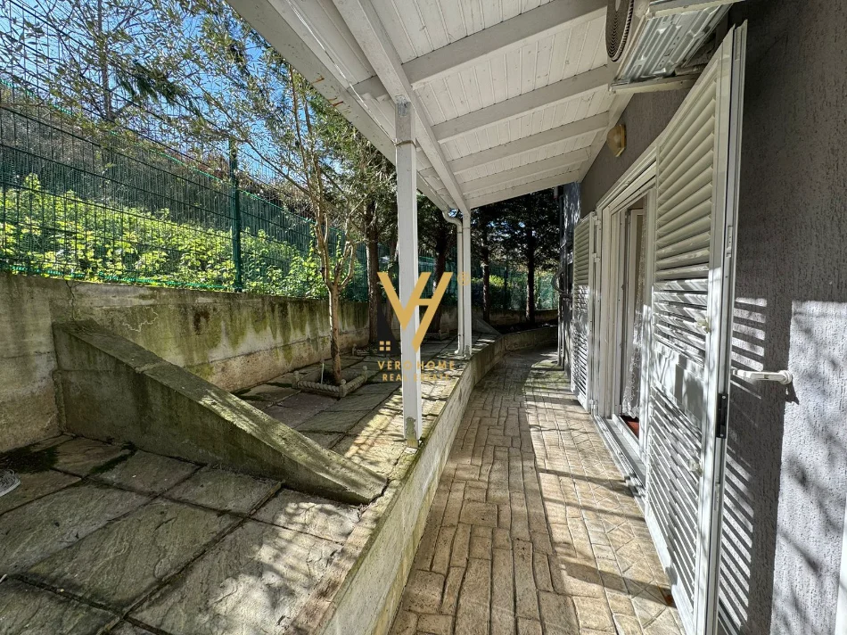 Tirane, jepet me qera apartament 2+1+Ballkon Kati 0, 140 m² 800 € (LIQENI I THATE)