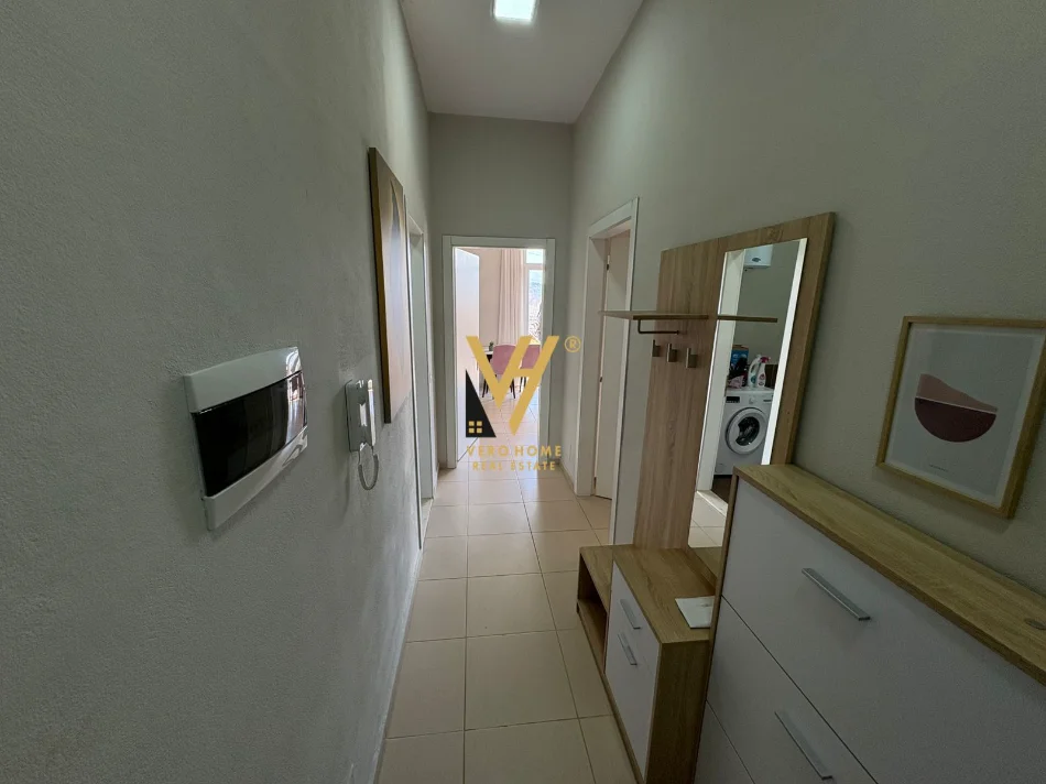 Tirane, jepet me qera apartament 2+1+Ballkon Kati 1, 98 m² 850 € (KOPSHTI ZOOLOGJIK)