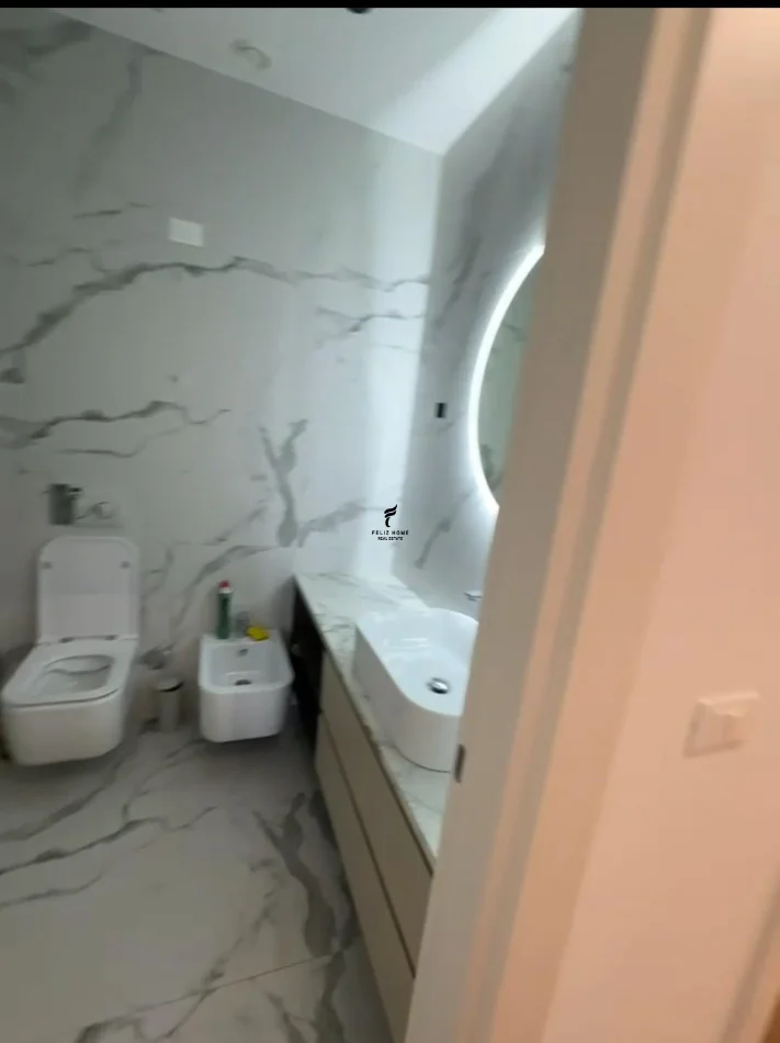 Tirane, shitet apartament 2+1 Kati 2, 132 m² 750.000 € (lake view)