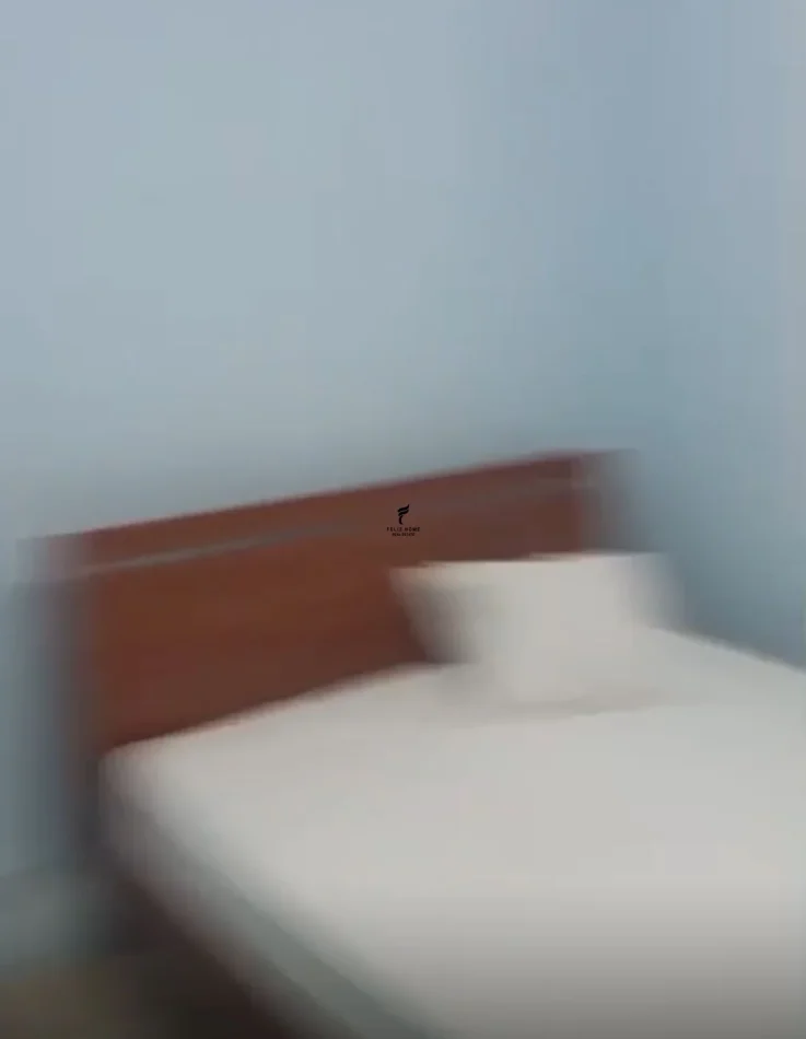 Tirane, jepet me qera apartament 1+1 Kati 3, 60 m² 300 € (PALLATI ME SHIGJETA)