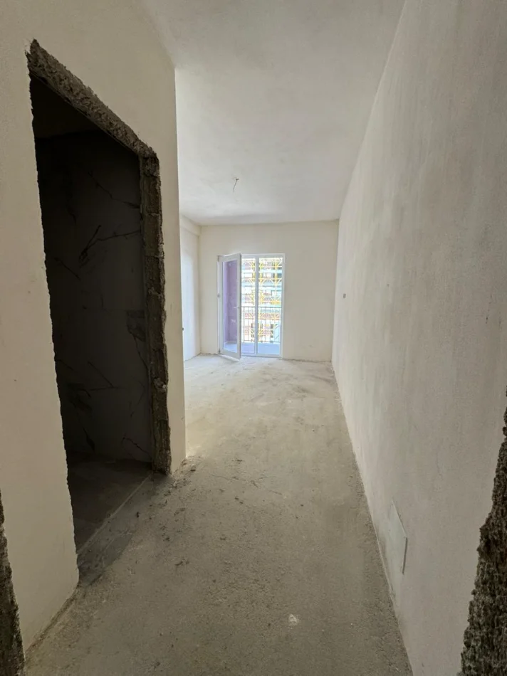 Tirane, shitet apartament 2+1 Kati 1, 106 m² 132.875 € (rruga 29 nentori)