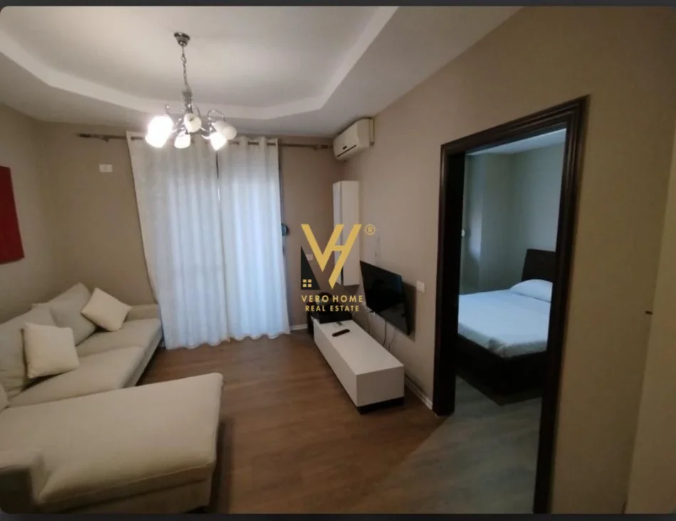 Tirane, jepet me qera apartament 1+1+Ballkon Kati 6, 68 m² 490 € (YZBERISHT)