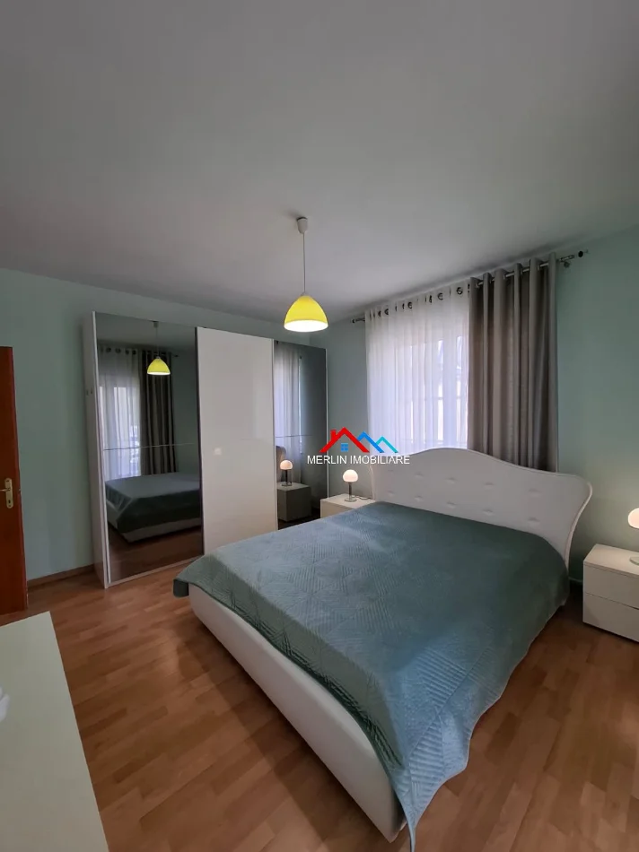 Tirane, jepet me qera apartament 2+1+Ballkon Kati 3, 115 m² 800 € (RRUGA EDUART MANO,KOPSHTI ZOOLOGJIK)