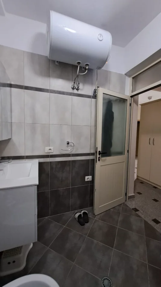 Tirane, shitet apartament 2+1 Kati 4, 81 m² 165.000 € (Ish Stacioni i Fundit i Tirana e Re)