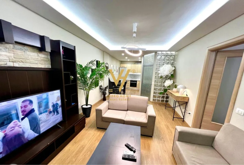 Tirane, jepet me qera apartament 1+1+Ballkon Kati 2, 69 m² 550 € (MATERNITETI I RI)