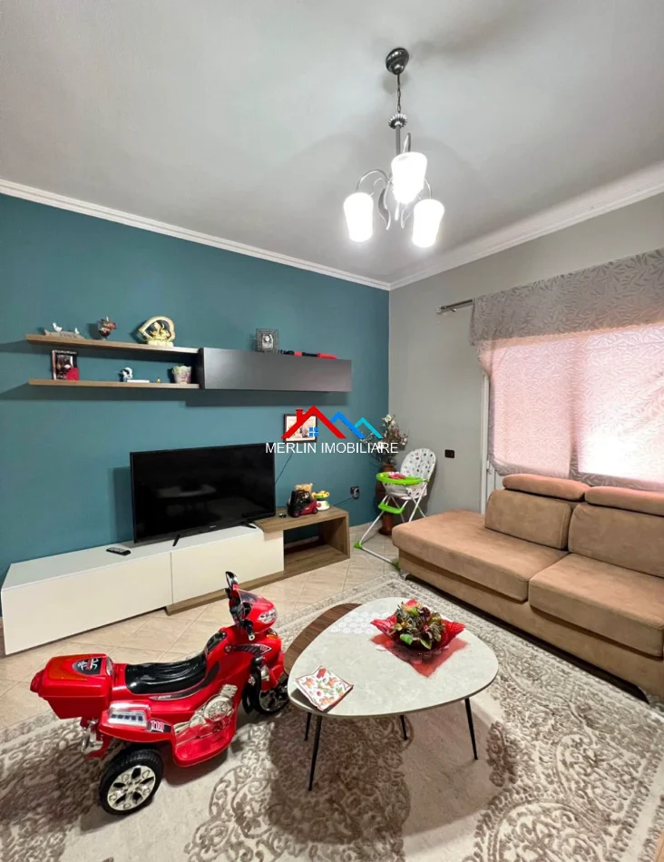 Tirane, jepet me qera apartament Kati 3, 100 m² 417 € (RRUGA HALIL KRUETANI,MISTO MAME)