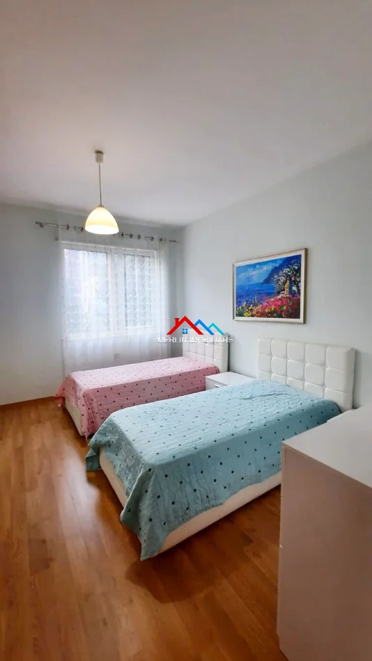 Tirane, jepet me qera apartament 2+1+Ballkon Kati 3, 115 m² 750 € (RRUGA EDUART MANO,KOPSHTI ZOOLOGJIK)