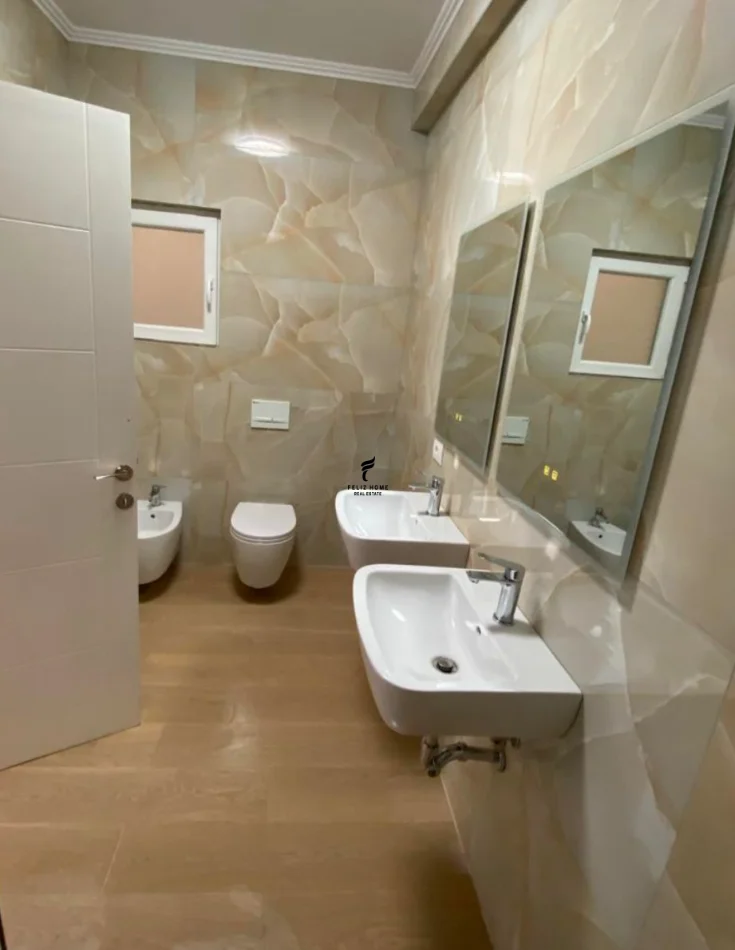 Tirane, jepet me qera apartament 1+1 Kati 1, 78 m² 450 € (BULEVARDI I RI)