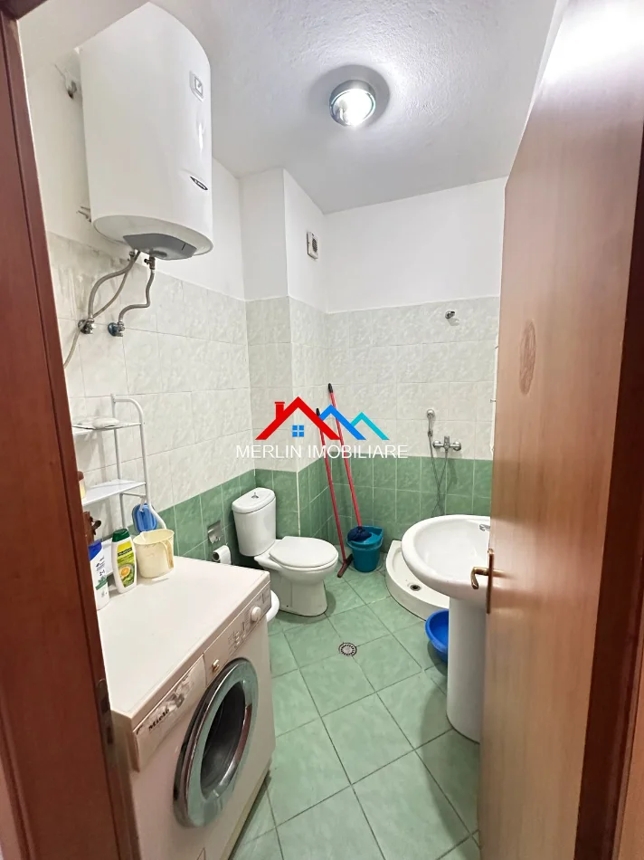 Tirane, shitet apartament 3+1+Ballkon Kati 5, 96 m² 160.000 € (RRUGA JOKLIN PERSI,YZBERISHT)