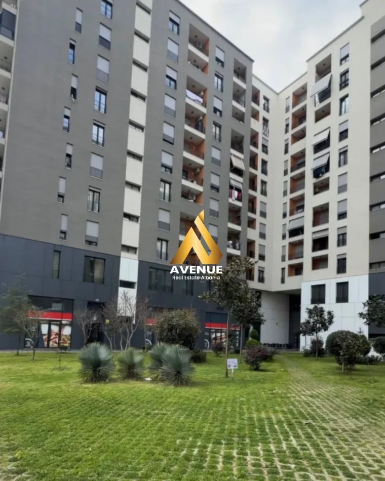 Tirane, jepet me qera ambjent biznesi Kati 3, 68 m² 500 € (KOMPLEKSI ZIRKON, TIRANË)
