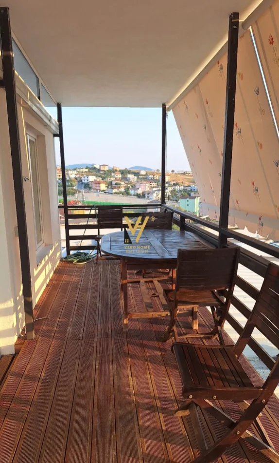 Tirane, jepet me qera apartament Dublex Kati 8, 95 m² 720 € (SHKOZE)