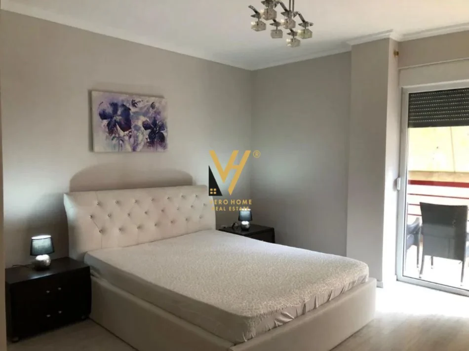 Tirane, shitet apartament 2+1+Ballkon Kati 3, 140 m² 260.000 € (LIQENI I THATE)