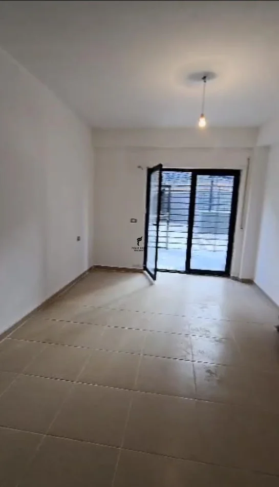 Tirane, shitet apartament 3+1 Kati 2, 170 m² 280.000 € (KODRA E DIELLIT)
