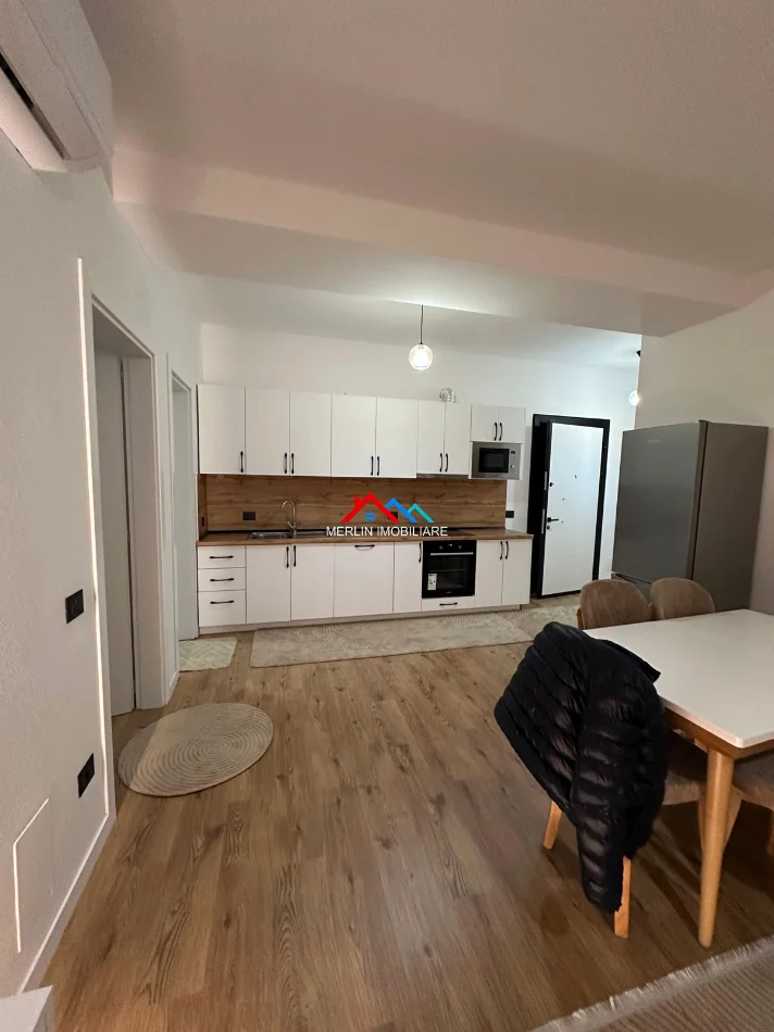 Tirane, jepet me qera apartament 2+1+Ballkon Kati 4, 68 m² 650 € (RRUGA E KOSOVAREVE)