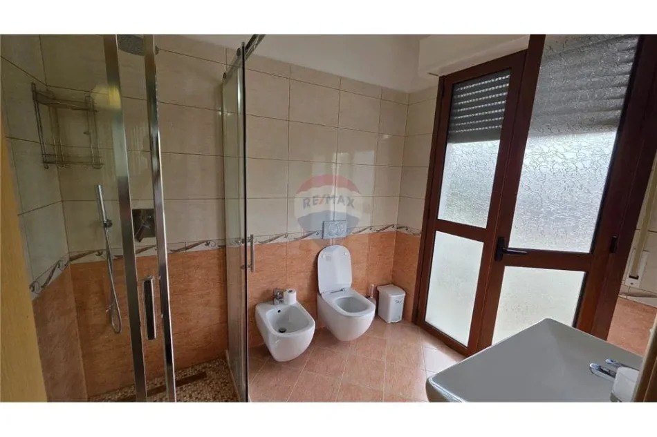 Vlore, shitet Vile 3 Katshe , 526 m² 999.000 € (Rruga Zaho Koka, Vlore)