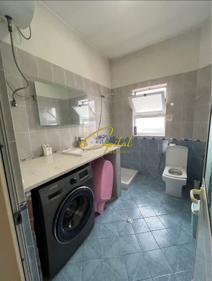 Tirane, jepet me qera apartament 2+1 Kati 3, 105 m² 400 € (YZBERISHT)