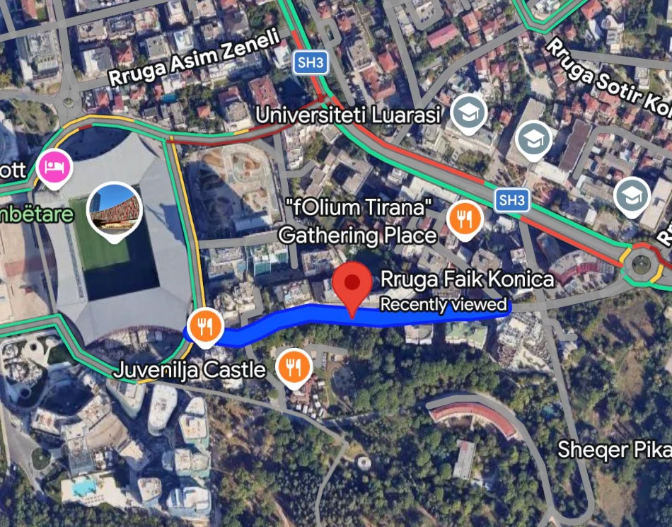 Me Qira: Zyre Gjigande | 3 Ambiente Pune + 1P.Parkimi  (128m2) 📍Rr. Elbasanit - Rr. Faik Konica, fasade nga Rruga || 180,000 Leke/muaj