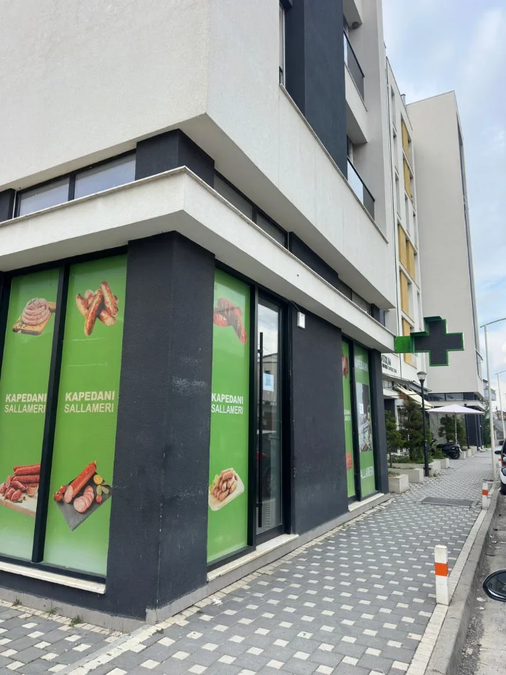Jepet me qira ambient biznesi , 120 m² 1.000 € (Prane Spitalit Amerikan 2)