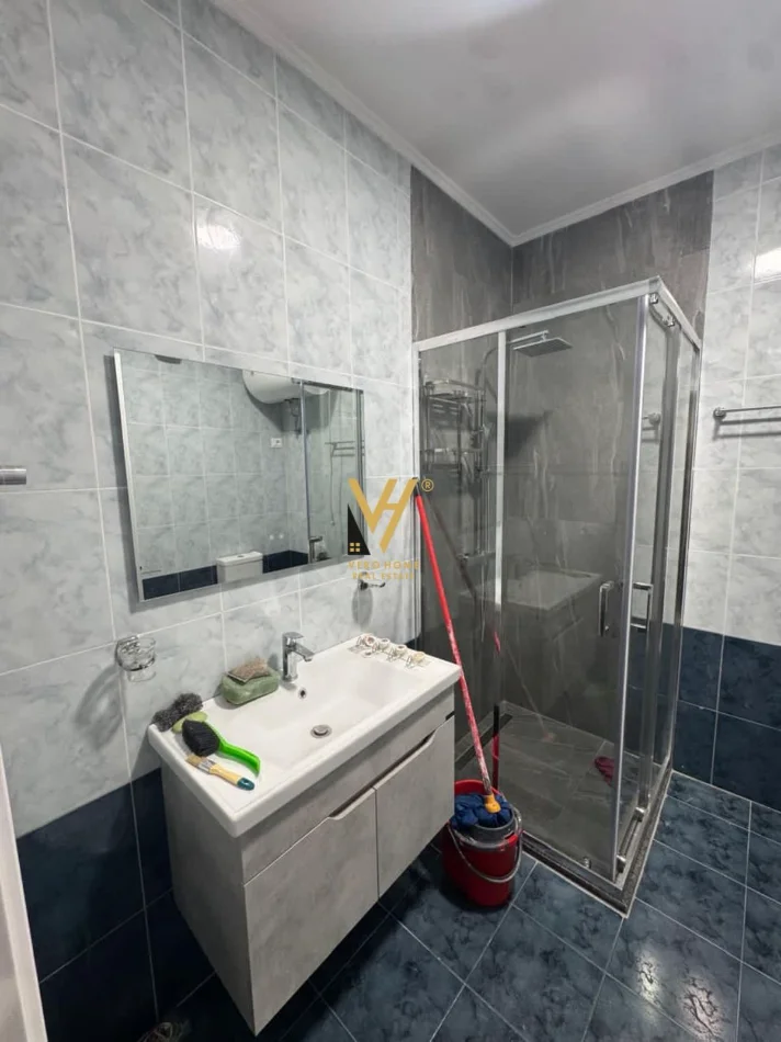Tirane, jepet me qera apartament 2+1+Ballkon Kati 2, 85 m² 900 € (MYSLYM SHYRI)