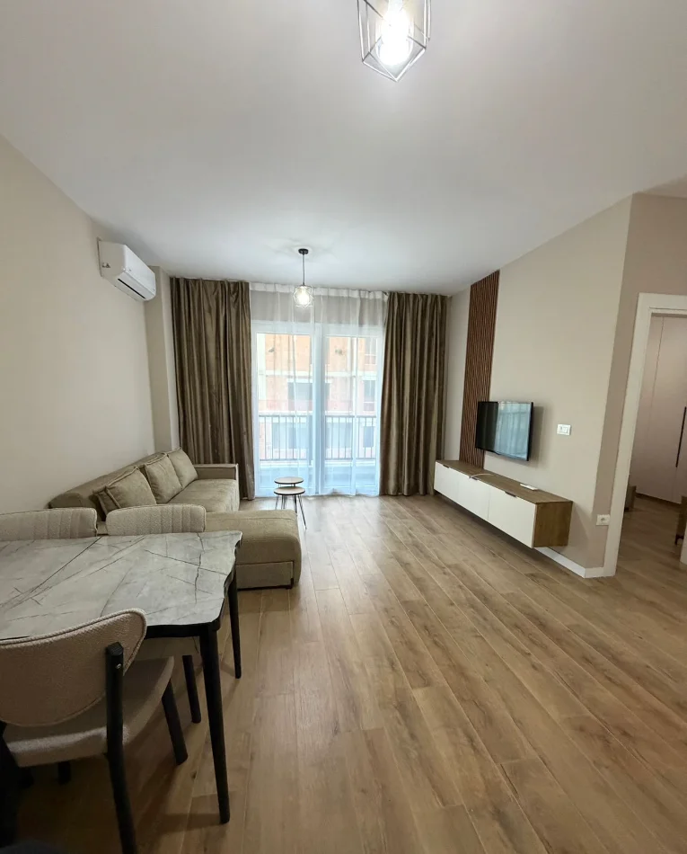 Jepet me Qera: Apt. 1+1 (📍Univers City - QTU ) Hera e parë me qera || 100% e re ✨️  42,000 lekë / Muaji 💶