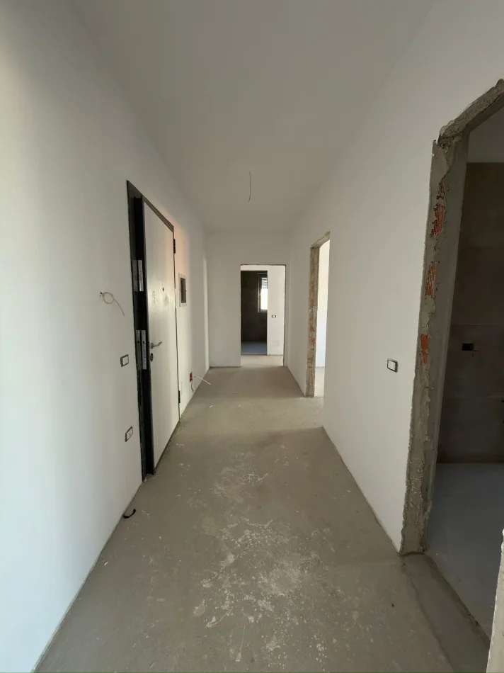 Tirane, shitet apartament 2+1 Kati 7, 111 m² 156.000 € (Paskuqan)