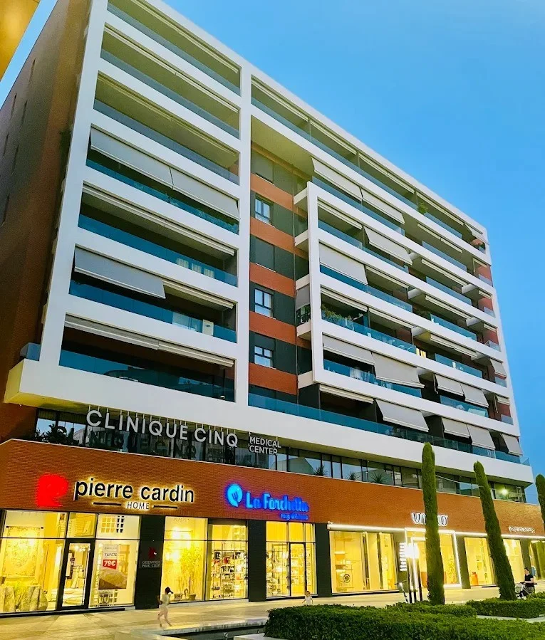 Tirane, shitet dyqan Kati 0, 13 m² 75.000 € 