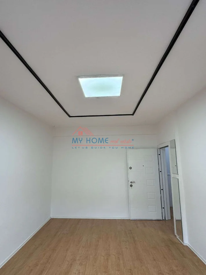 Tirane, jepet me qera zyre Kati 2, 50 m² 730 € (Rruga e Durresit)