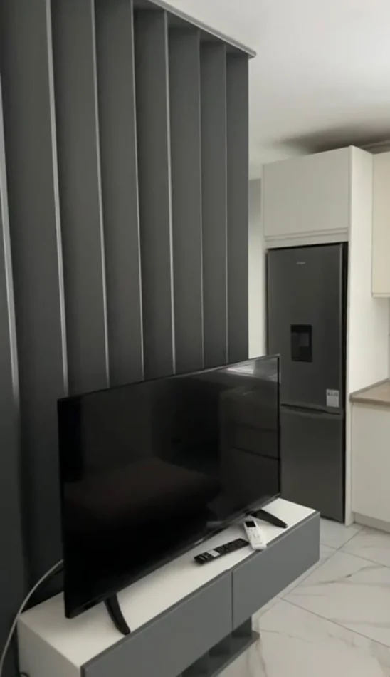 Tirane, shitet apartament 1+1 Kati 3, 90 m² 220.000 € (RRUGA E BARRIKADAVE)