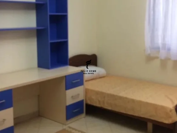 Tirane, jepet me qera apartament 3+1 Kati 5, 120 m² 750 € (STACIONI TRENIT)