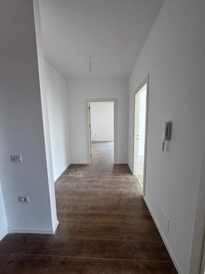 Tirane, shitet apartament 2+1 Kati 8, 101 m² 246.000 € (Kompleksi ASL 2)
