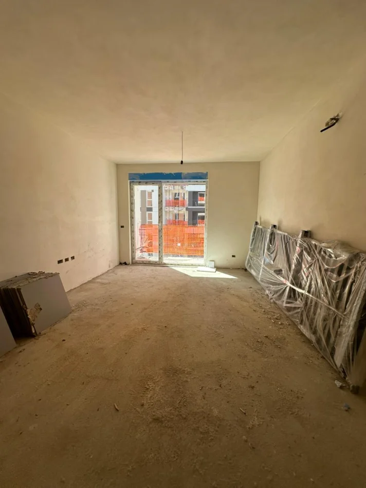 Tirane, shitet apartament 2+1+Ballkon Kati 4, 111 m² 212.000 € (Bulevardi i Ri)