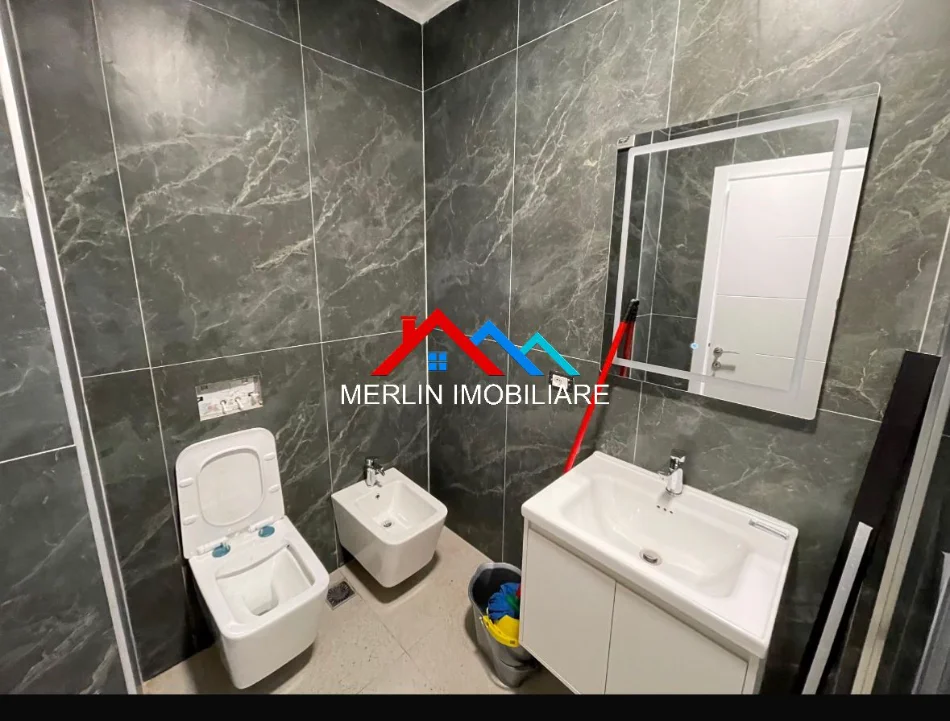 Tirane, jepet me qera apartament 1+1+Ballkon , 70 m² 726 € (RRUGA FILIP JANO ,JORDAN MISJA)