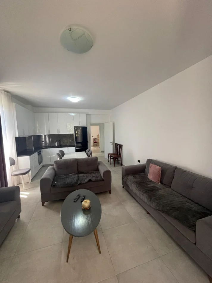 Tirane, shitet apartament 2+1+Aneks+Ballkon Kati 2, 115 m² 161.000 € 