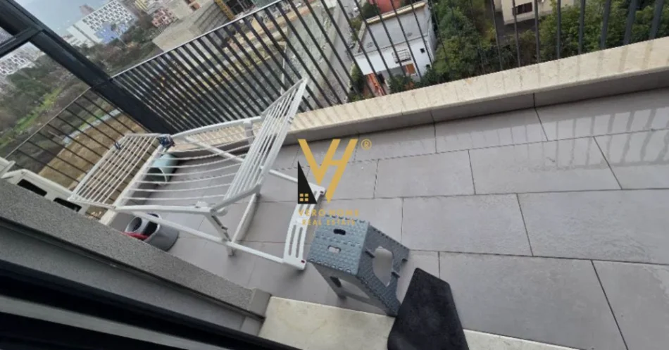 Tirane, jepet me qera apartament 1+1+Ballkon Kati 8, 60 m² 450 € (RRUGA E ELBASANIT)