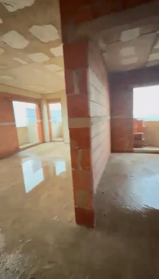 Tirane, shitet apartament 2+1+Ballkon Kati 10, 112 m² 156.800 € (Paskuqan)