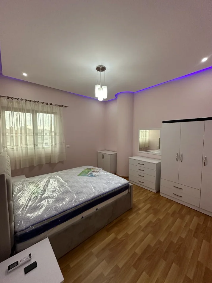 Tirane, Shitet Apartament 2+1+2 Kati 9, 126 m² 210.000 € (Unaza e Re)