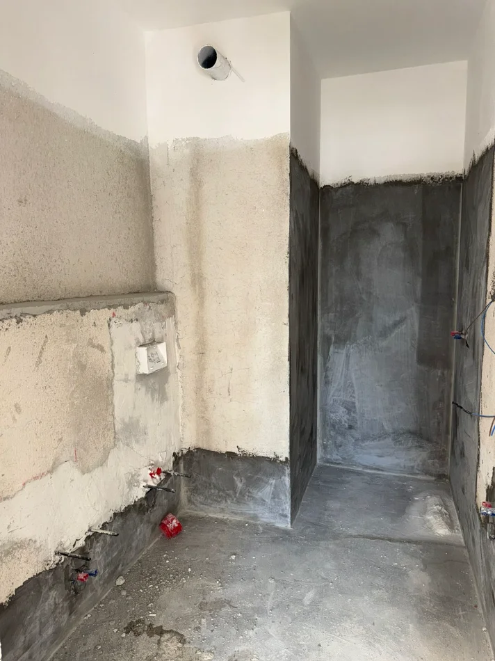 Tirane, shitet apartament 2+1+Ballkon Kati 3, 104 m² 120.000 € (Univers City)