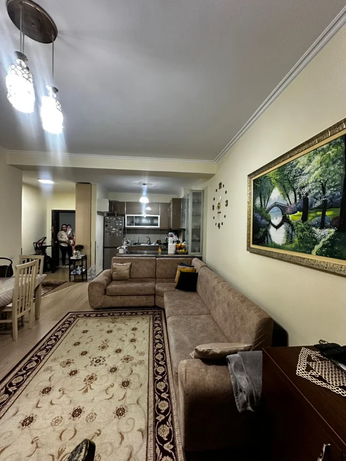 Tirane, shes apartament 1+1 Kati 3, 76 m² 122.000 € 