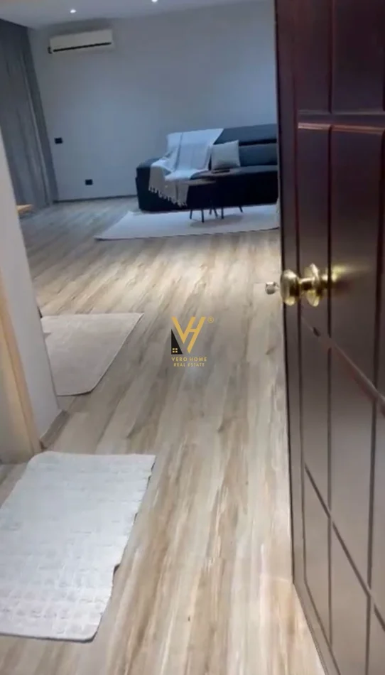 Tirane, jepet me qera apartament 2+1+Ballkon Kati 5, 95 m² 720 € (KODRA E DIELLIT)